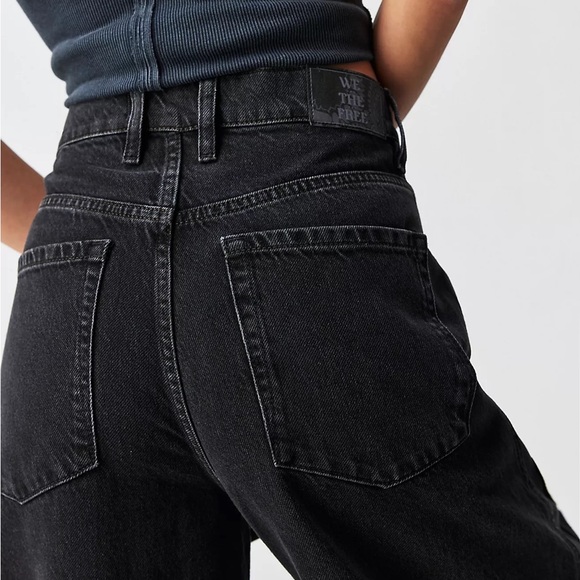 We The Free NWT ( Jean tag ) Final countdown cuffed boyfriend jeans ♥️ - Picture 4 of 4